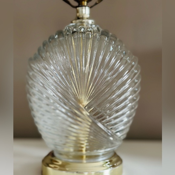 Vintage art deco scallop clear glass Lamp - Picture 3 of 10